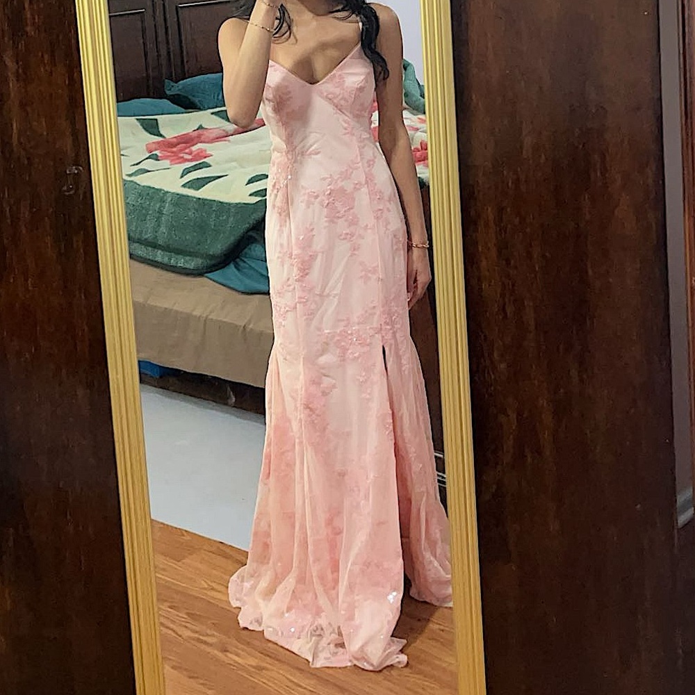 Fokissy V Neck Mermaid Prom Dress Sparkly Sequin Lace Evening Dresses for Women